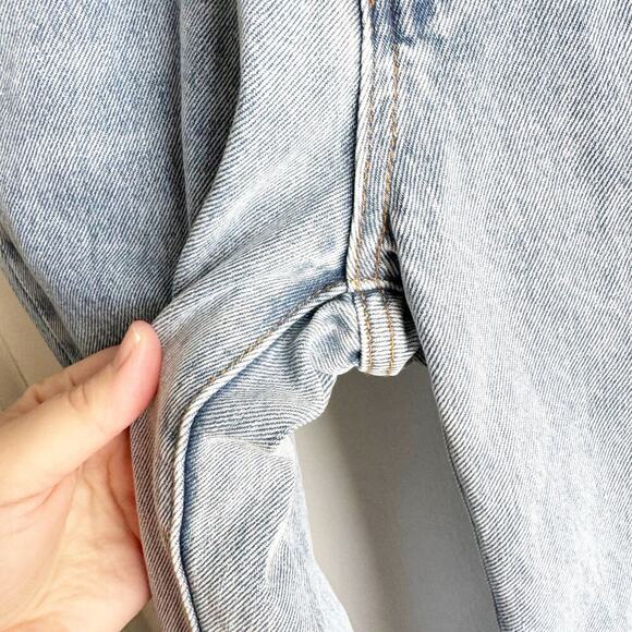 Superdown REVOLVE Marilyn Light Blue Wash Denim Jean Raw Hem Button Fly Size 25 - Picture 11 of 13